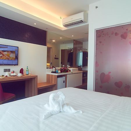 Amerin Hotel Johor Bahru Exteriör bild