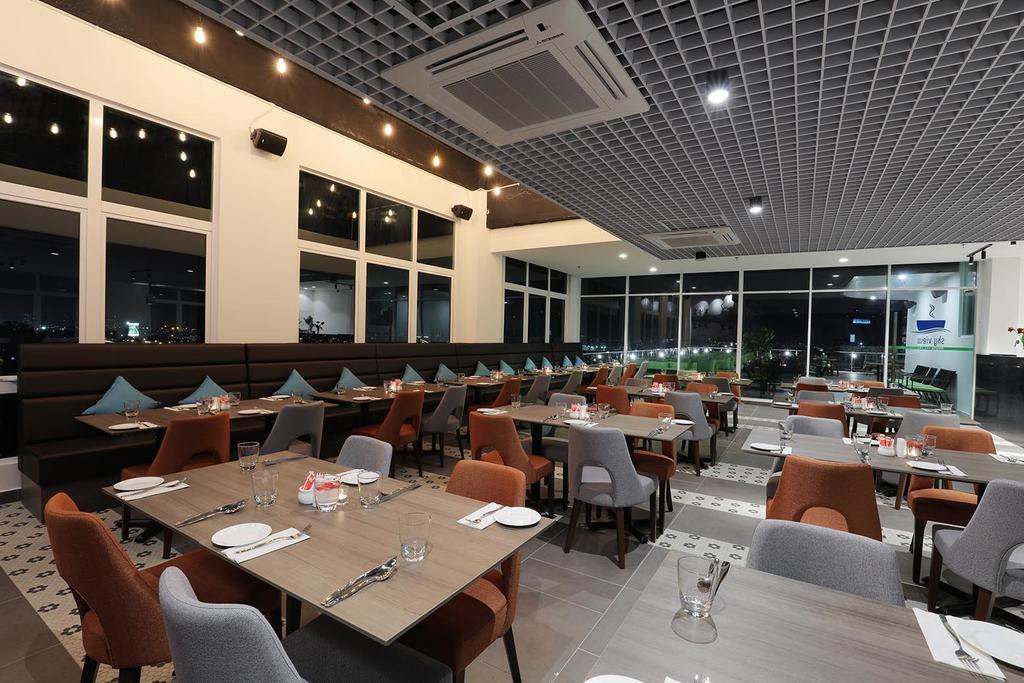 Amerin Hotel Johor Bahru Exteriör bild