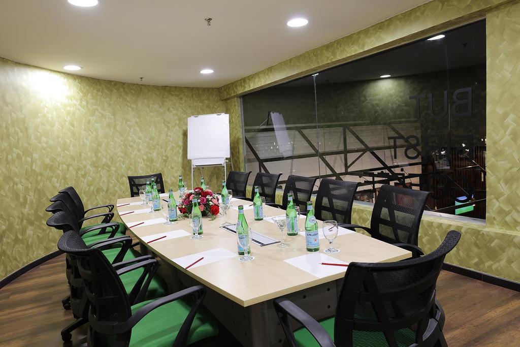 Amerin Hotel Johor Bahru Exteriör bild